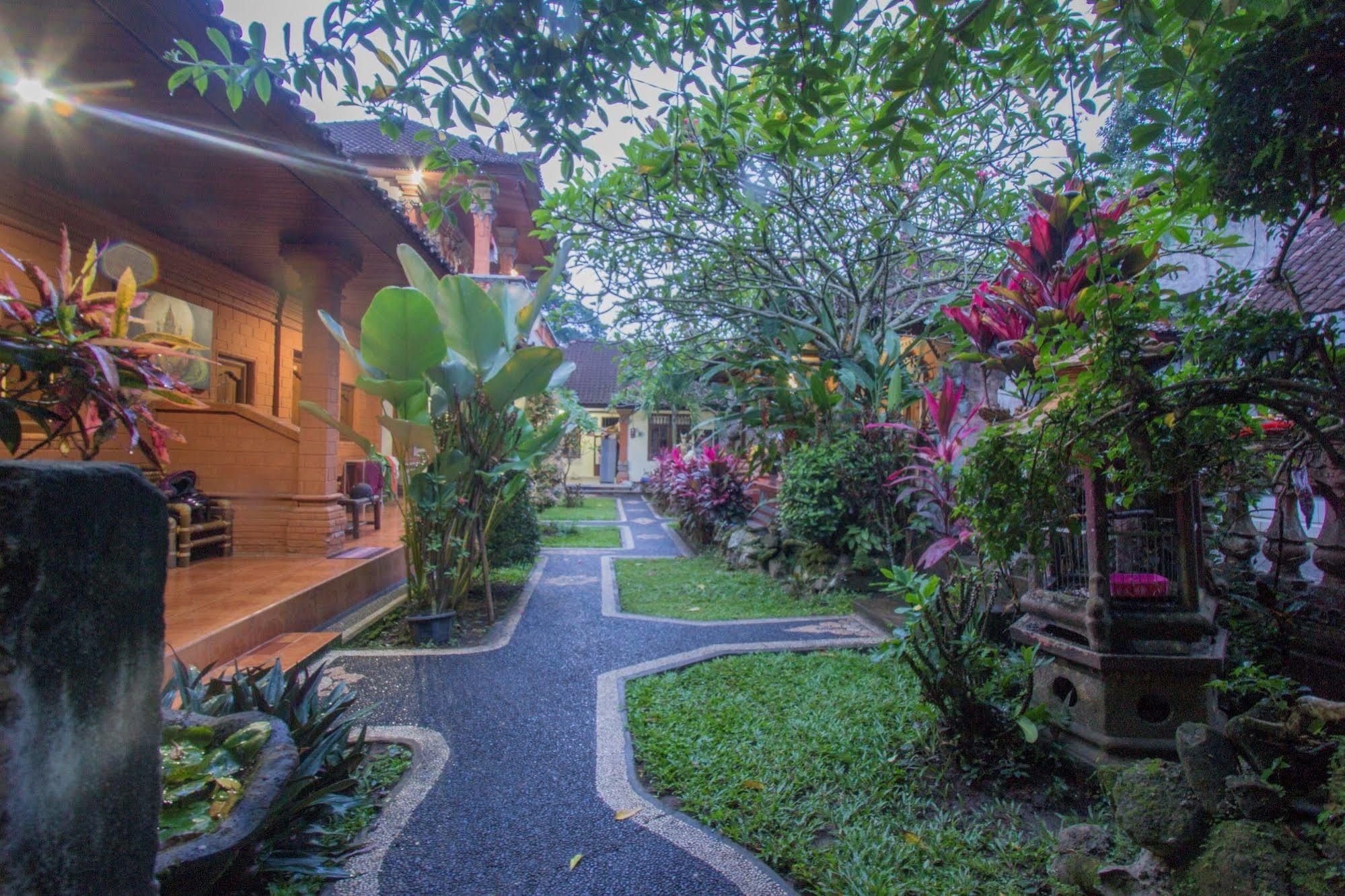 Yuliati House Ubud Экстерьер фото